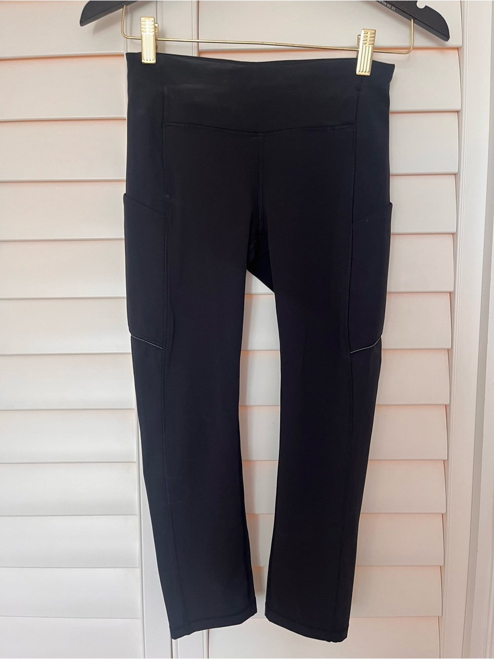 lululemon athletica Align Black Cropped Pocket Leggings